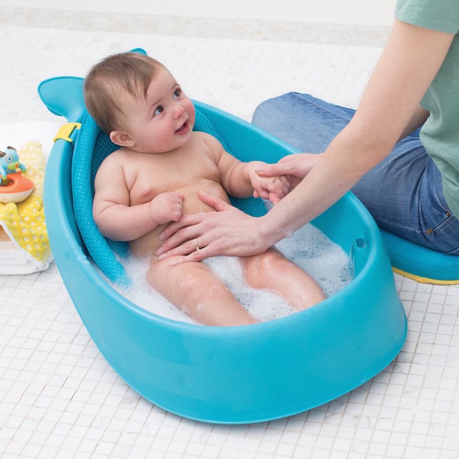 Babybadekar: praktiske og smarte badekar til i [Den guide]